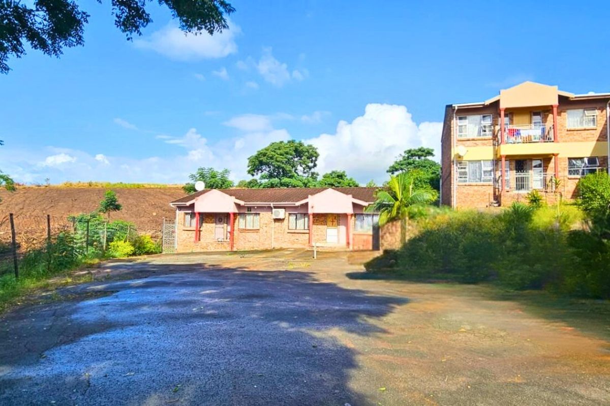 Exclusive Mandate : Charming 2-Bedroom Simplex in a Tranquil Complex - Photo 5