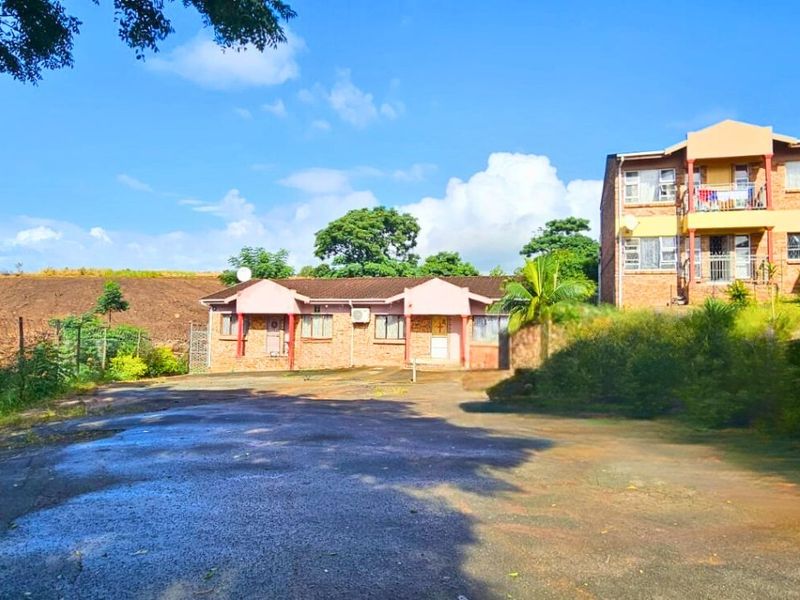 Exclusive Mandate : Charming 2-Bedroom Simplex in a Tranquil Complex - Photo 5