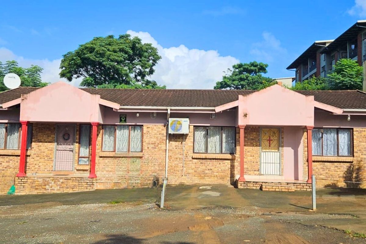 ***Exclusive Mandate ***  2-Bedroom Simplex in a Tranquil Complex - Photo 2