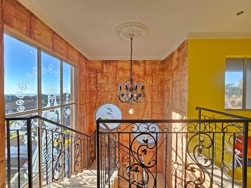 Prisitne 4 Bedroom Double Storey House in a desired area - Photo 7