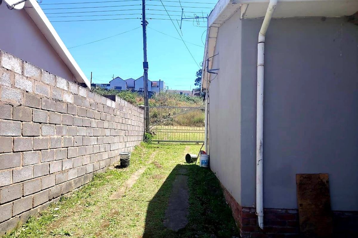 3 Bedroom House for Sale in Mdantsane - Photo 5