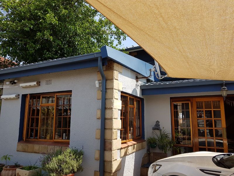 Kensington Charm - Photo 7