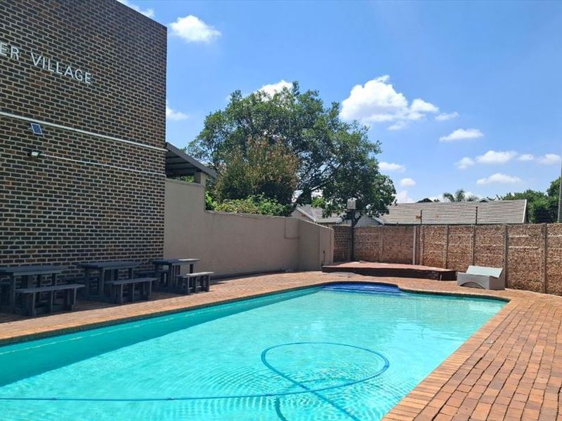 Elegant Home with Timeless Charm and Comfort - Photo 3