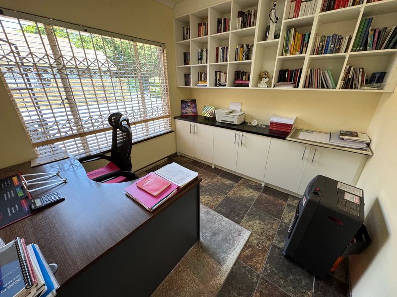 Elegant Family Home with Space and Style - Photo 2