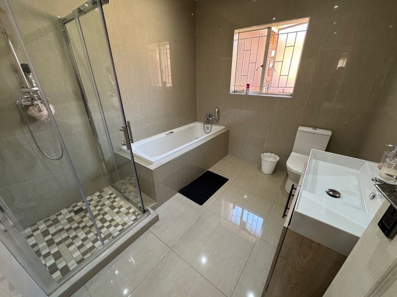 Elegant Family Home with Space and Style - Photo 10