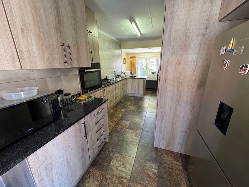 Elegant Family Home with Space and Style - Photo 7