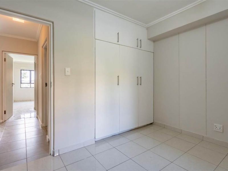 2 Bedroom,1 Bathroom Apartment For Sale in Sherwood, Durban - Photo 6