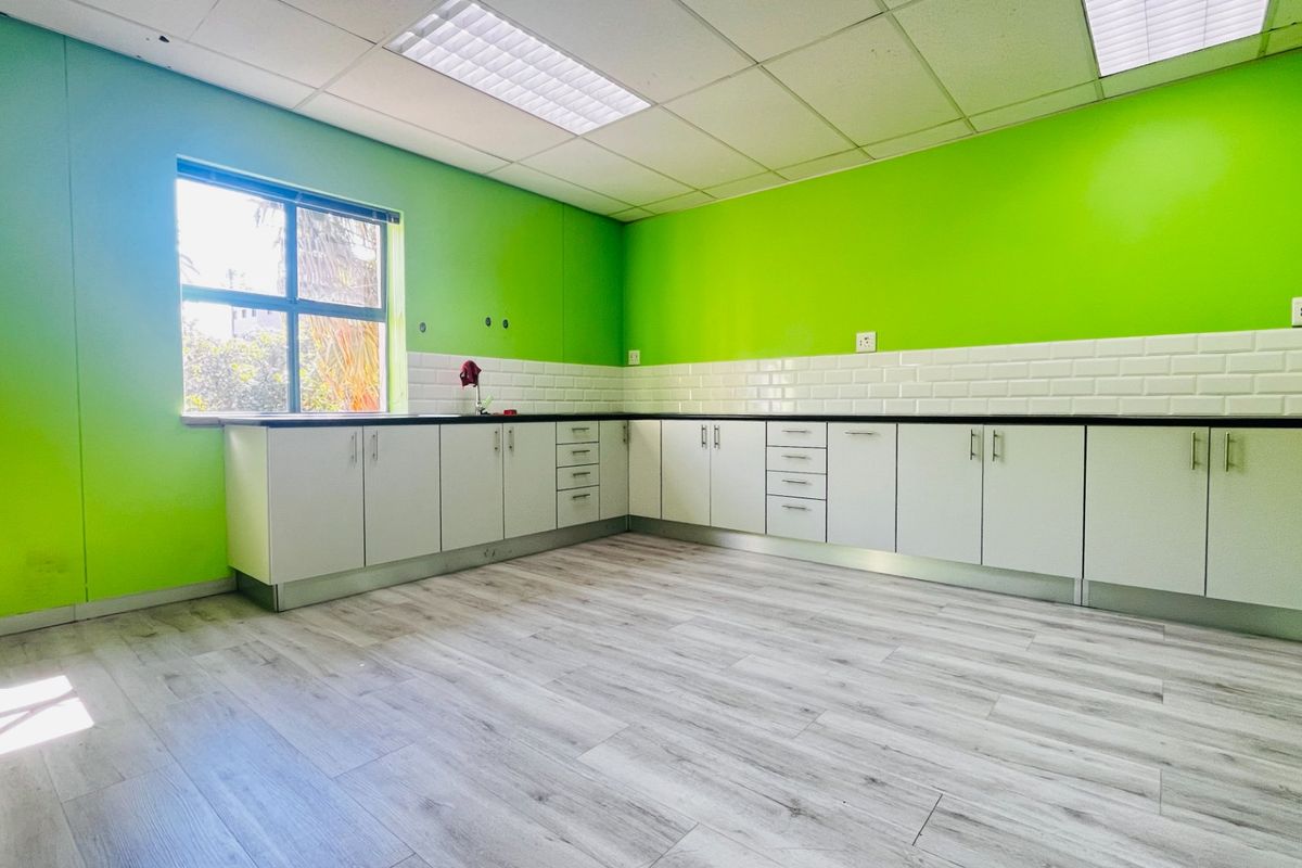 Ground Floor Office with Flexible Layout - Photo 5