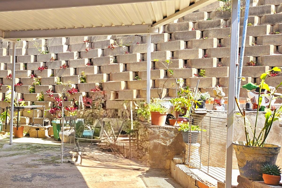 Warm and Inviting 4-Bedroom Home in Sought-After Stanger Manor - Photo 3