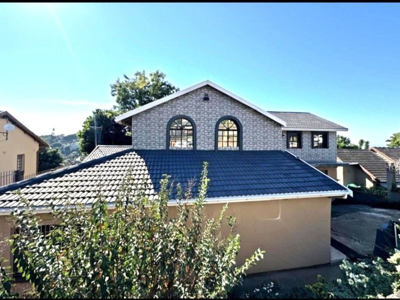 Charming Double-Storey Home in Prestigious Stanger Manor  - Photo 2