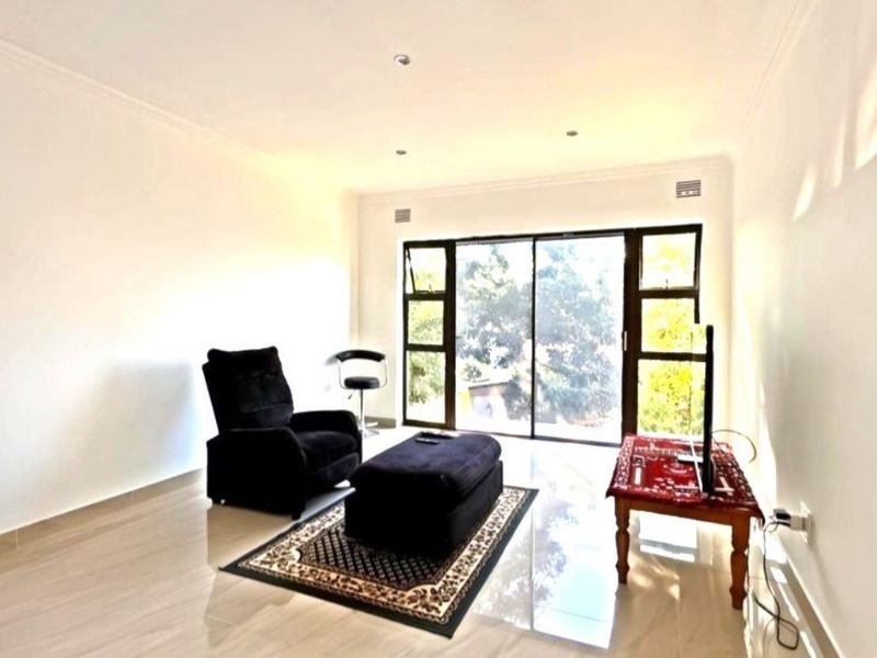 Charming Double-Storey Home in Prestigious Stanger Manor  - Photo 10