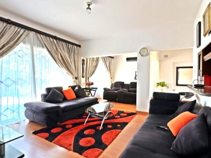 Charming Double-Storey Home in Prestigious Stanger Manor  - Photo 5