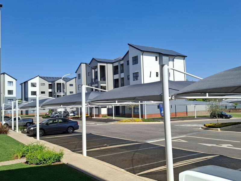 Modern 1 bedroom 1 bathroom Apartment with Open Plan Living - Photo 9