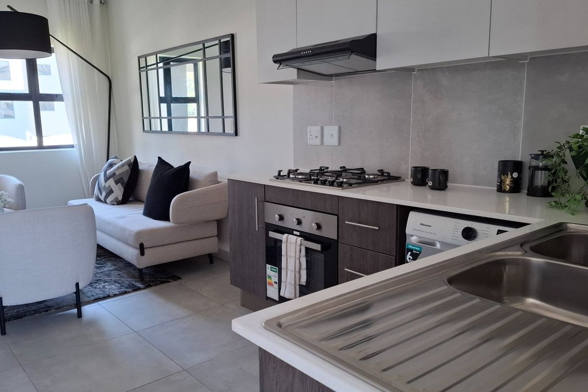 Modern 1 bedroom 1 bathroom Apartment with Open Plan Living - Photo 2