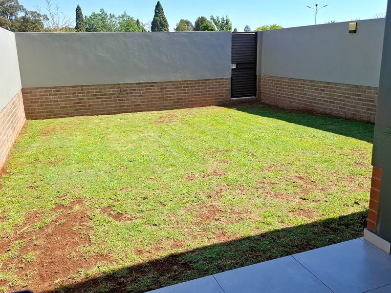 Modern 2 bedroom 2 bathroom apartment, in central. Brand new development no transfer costs - Photo 10