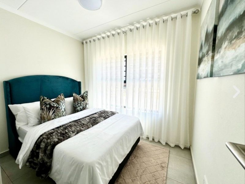 Modern 2 bedroom 2 bathroom apartment, in central. Brand new development no transfer costs - Photo 7