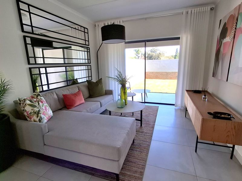 Modern 2 bedroom 2 bathroom apartment, in central. Brand new development no transfer costs - Photo 5