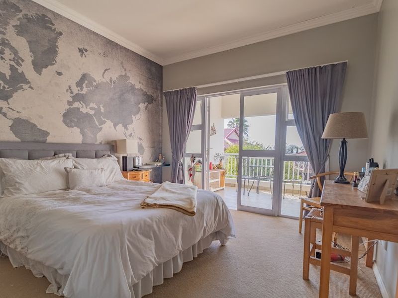 Modern 2-Bedroom Flat with Special Features! - Photo 5