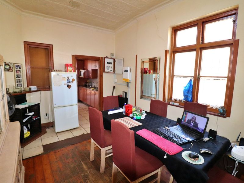 Versatile 3-Bedroom Home with Teen Pad, Granny Flat, and Entertainment Area - Photo 10