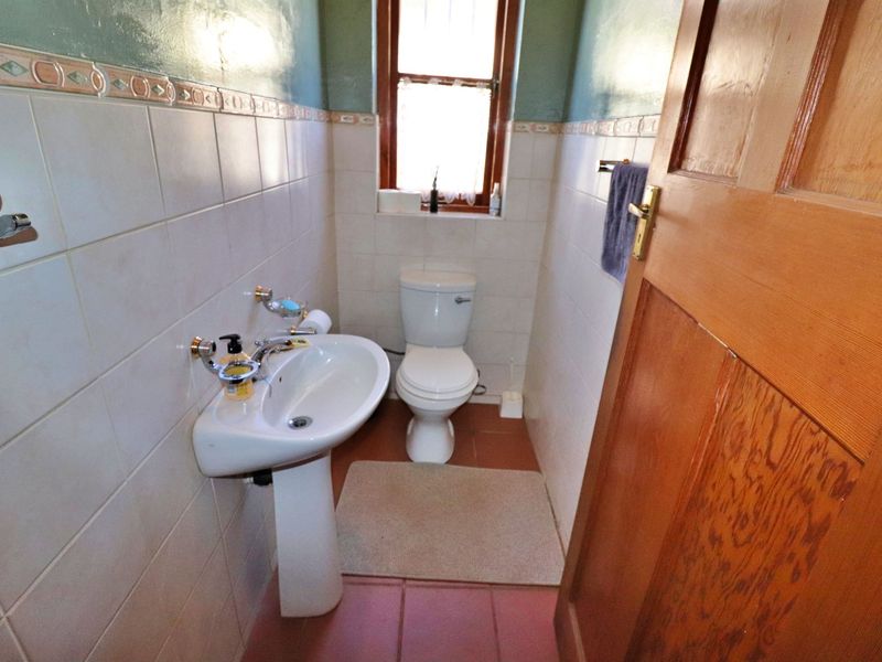 Versatile 3-Bedroom Home with Teen Pad, Granny Flat, and Entertainment Area - Photo 9