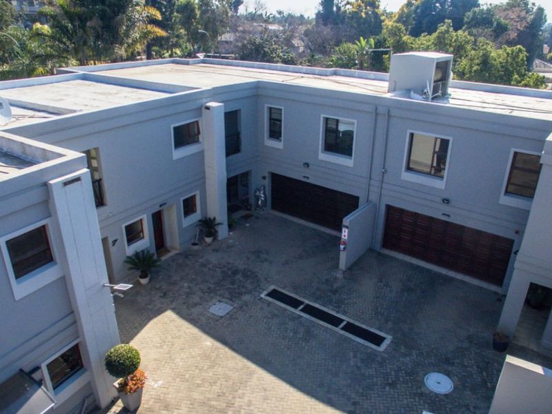 Stylish 3-Bedroom Cluster with Pool in Secure Estate - Photo 8