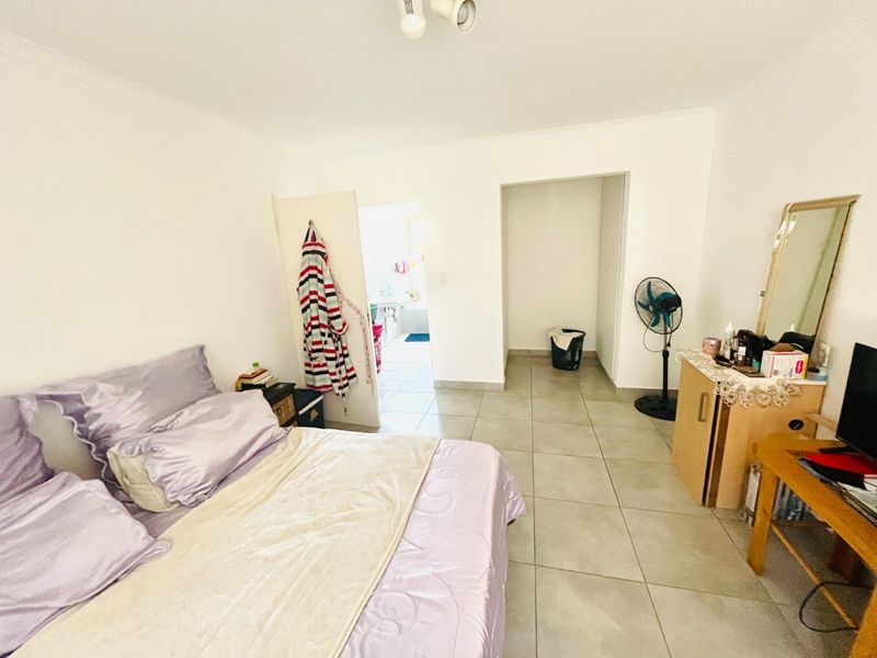 2 bedroom & 2 bathroom apartment/ flat in Sundowner for sale secure now!! - Photo 7