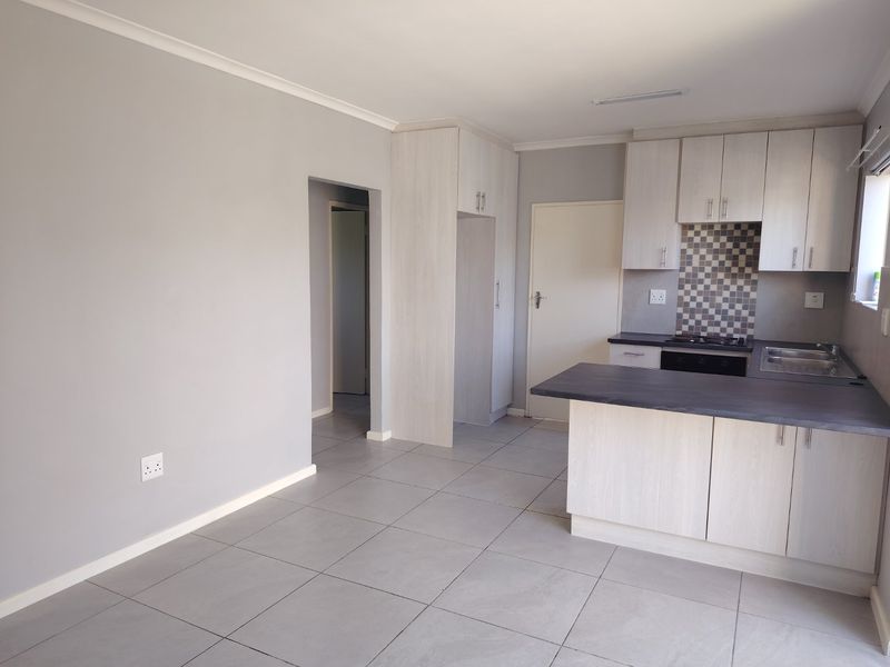 IMMEDIATELY AVAILABLE  - Photo 8