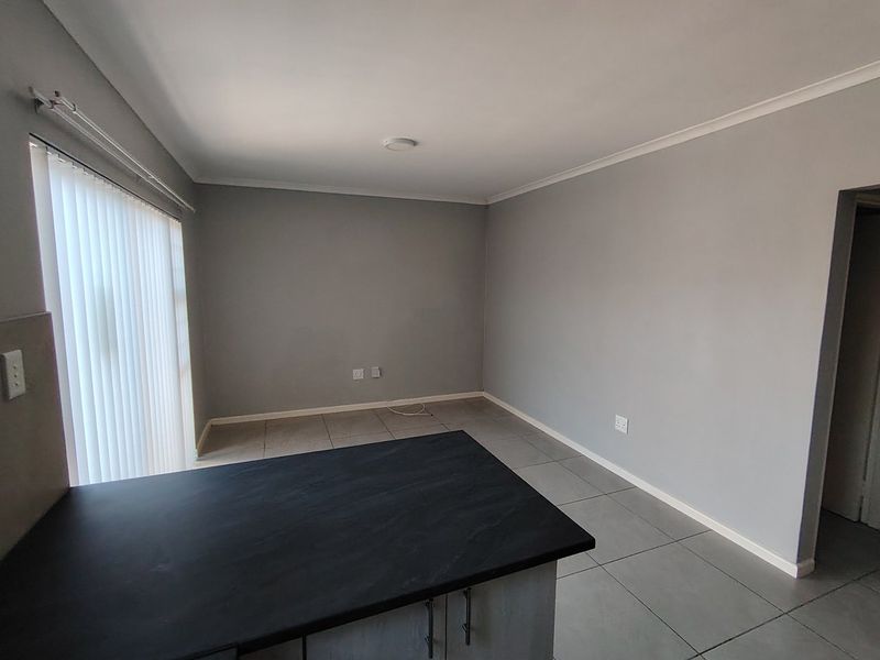 IMMEDIATELY AVAILABLE  - Photo 5