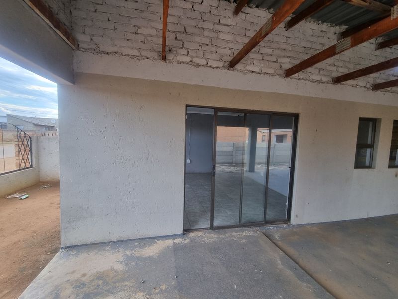 Commercial Property for sale - Photo 8