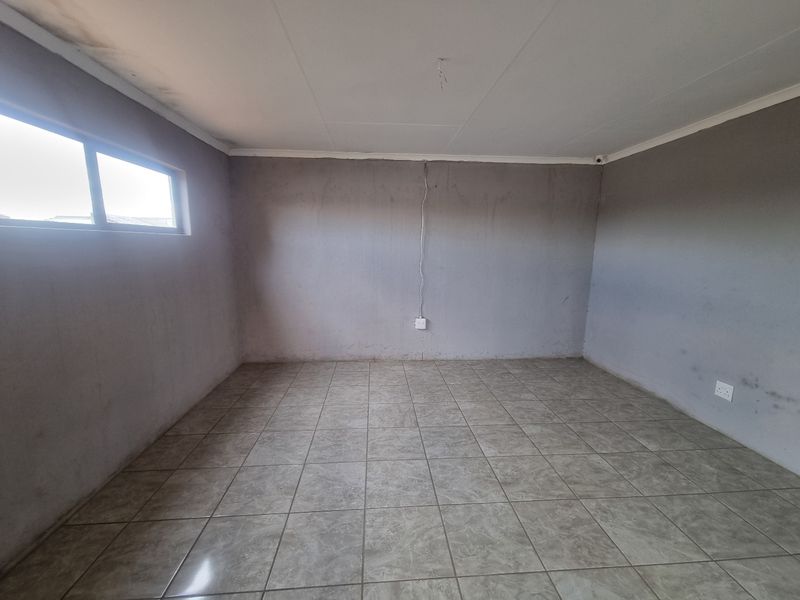 Commercial Property for sale - Photo 9