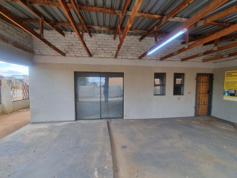 Commercial Property for sale - Photo 6