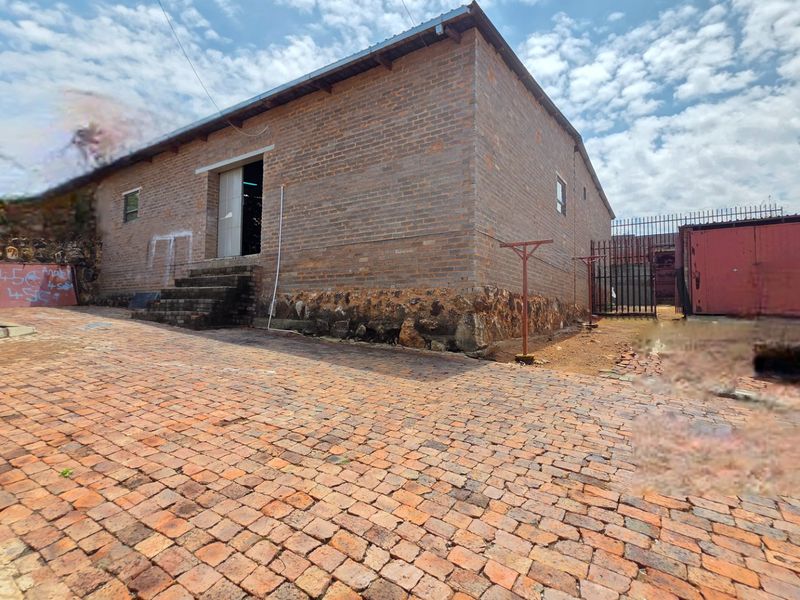 Sophisticated Modern Residence for Sale in Erasmia - Photo 5