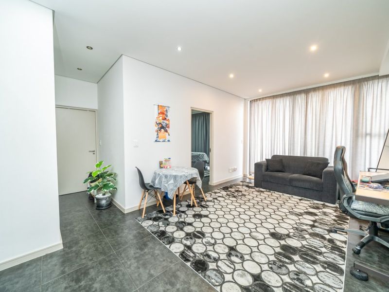 1 Bed Flat – Spacious, Secure & Stylish Living - Photo 3