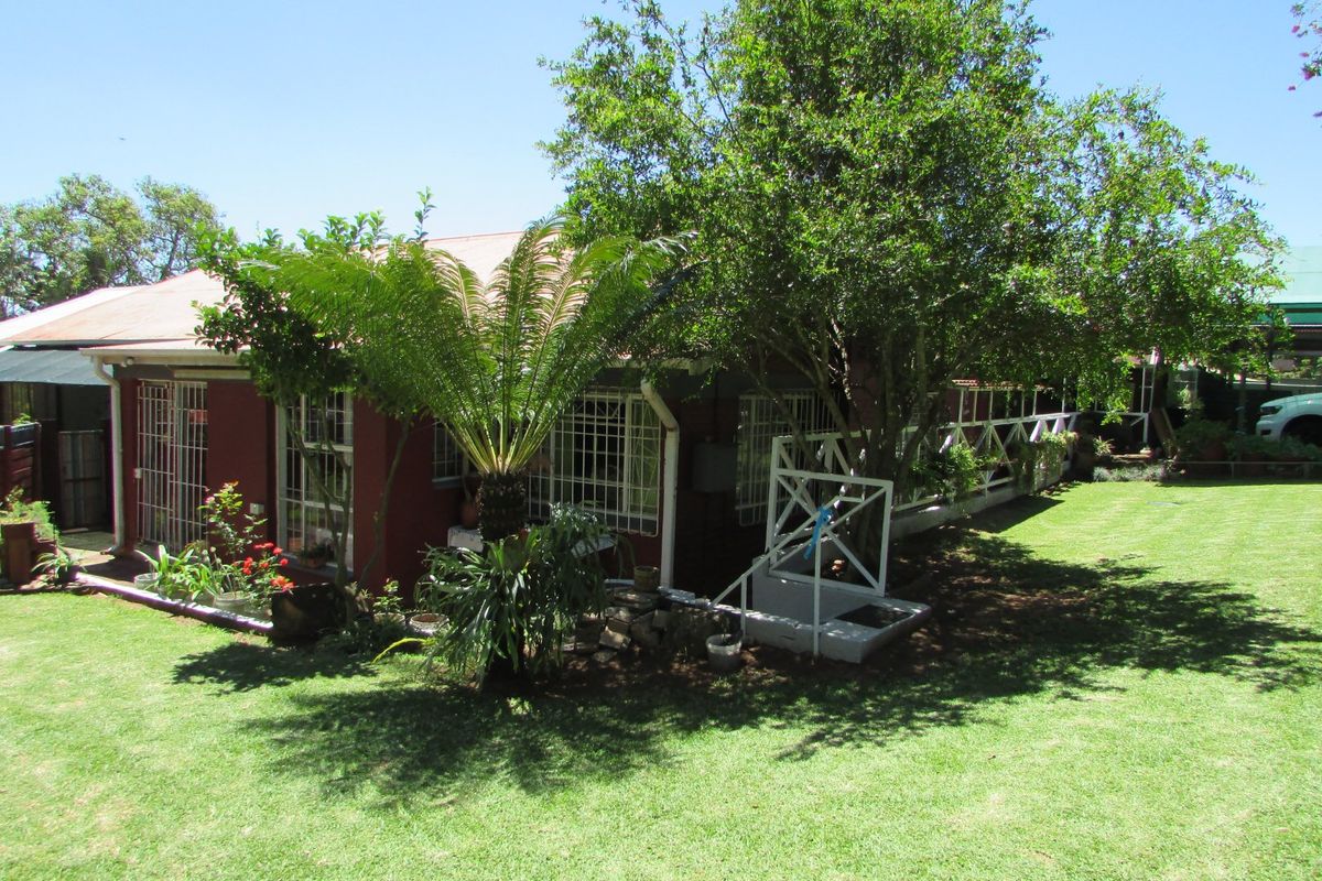6 Bed House in White River Ext 3 for Sale - Photo 4