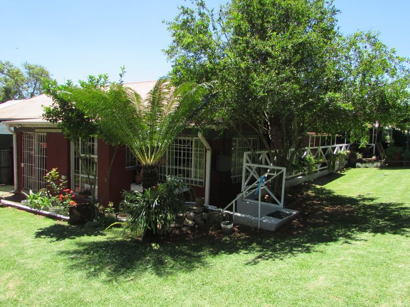6 Bed House in White River Ext 3 for Sale - Photo 4
