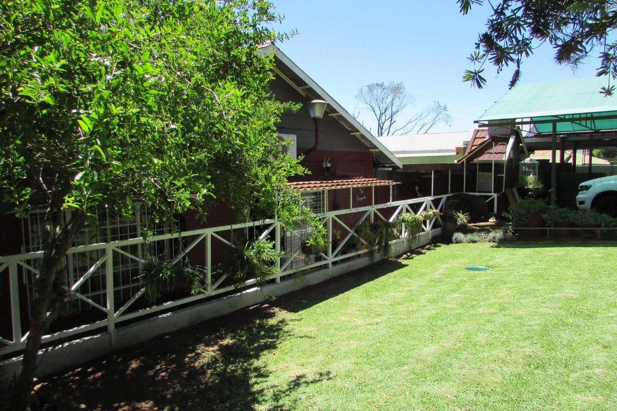 6 Bed House in White River Ext 3 for Sale - Photo 2