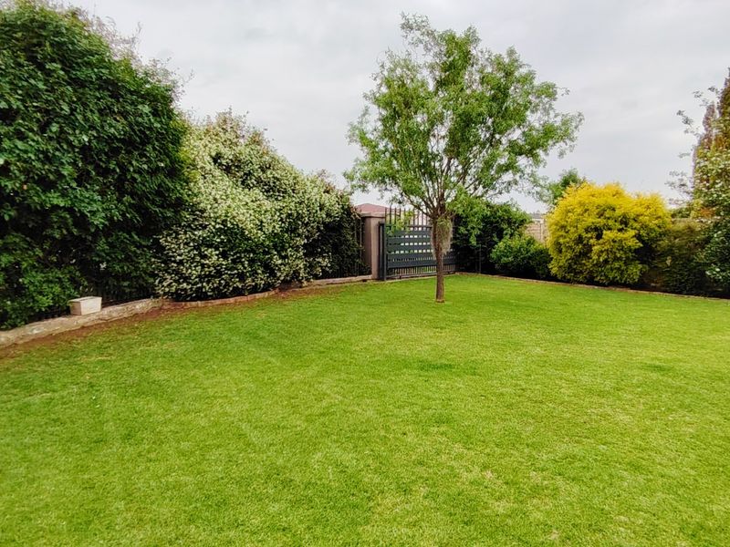 Modern, Neat Family Home in a Secure Estate  in Risiville. - Photo 7