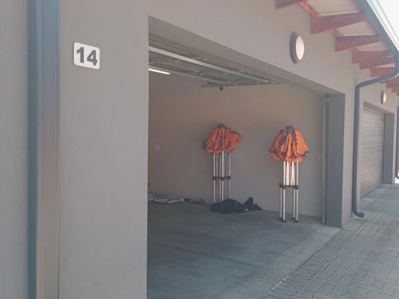 3 Bed House in Sinoville for Sale - Photo 4