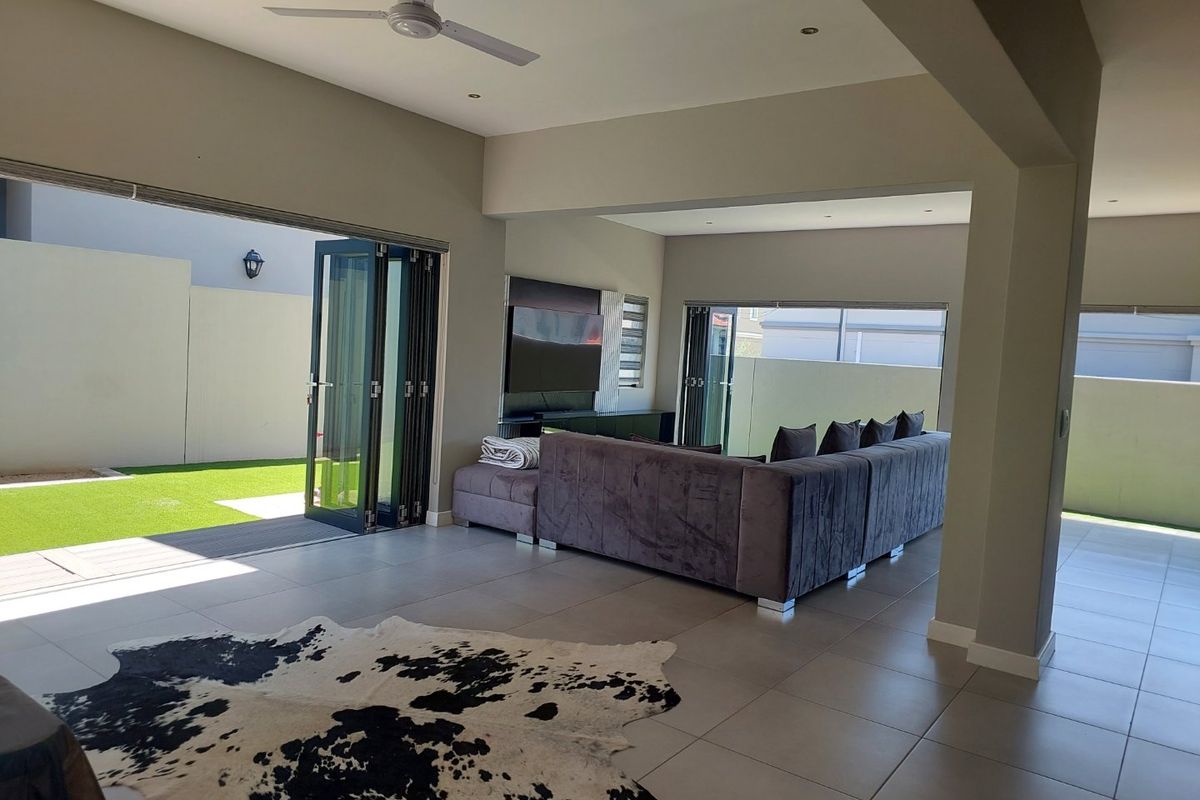 Priced to Sell! Secure Modern 3-Bedroom Family Home in Olivewood Estate - Photo 3