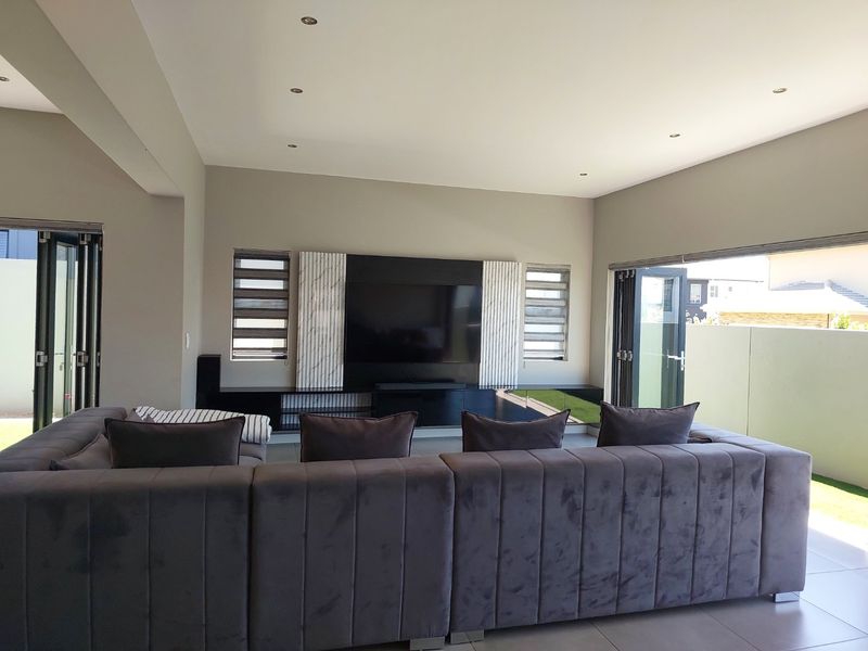 Priced to Sell! Secure Modern 3-Bedroom Family Home in Olivewood Estate - Photo 6