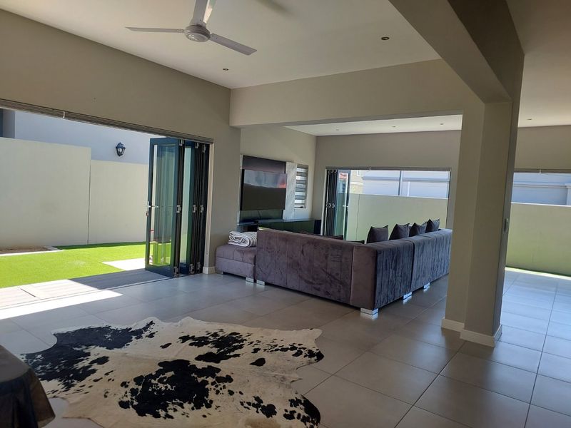 Priced to Sell! Secure Modern 3-Bedroom Family Home in Olivewood Estate - Photo 3