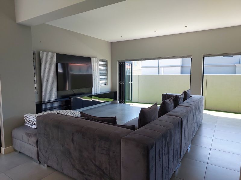 Priced to Sell! Secure Modern 3-Bedroom Family Home in Olivewood Estate - Photo 8