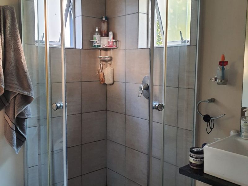 LOCK UP AND GO! - Photo 7