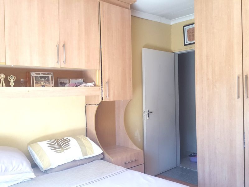 4 Bed House in Heuweloord for Sale - Photo 4