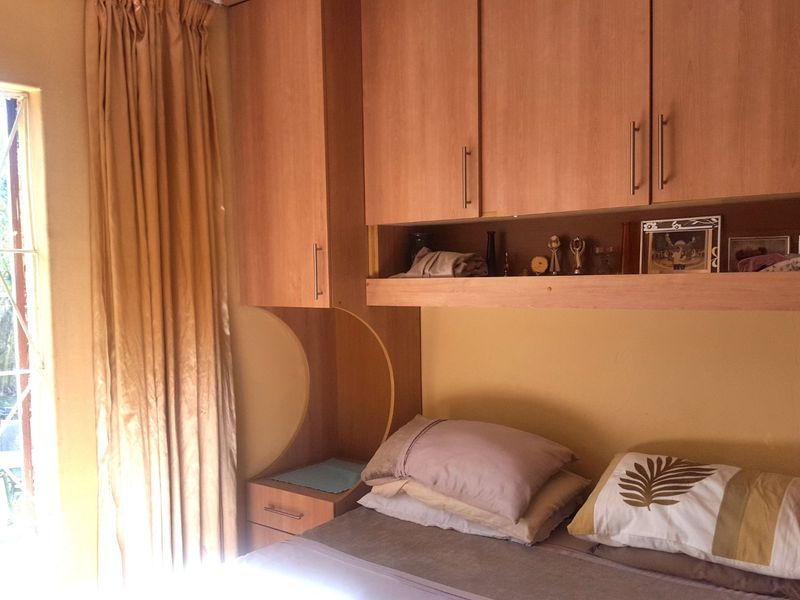 4 Bed House in Heuweloord for Sale - Photo 6