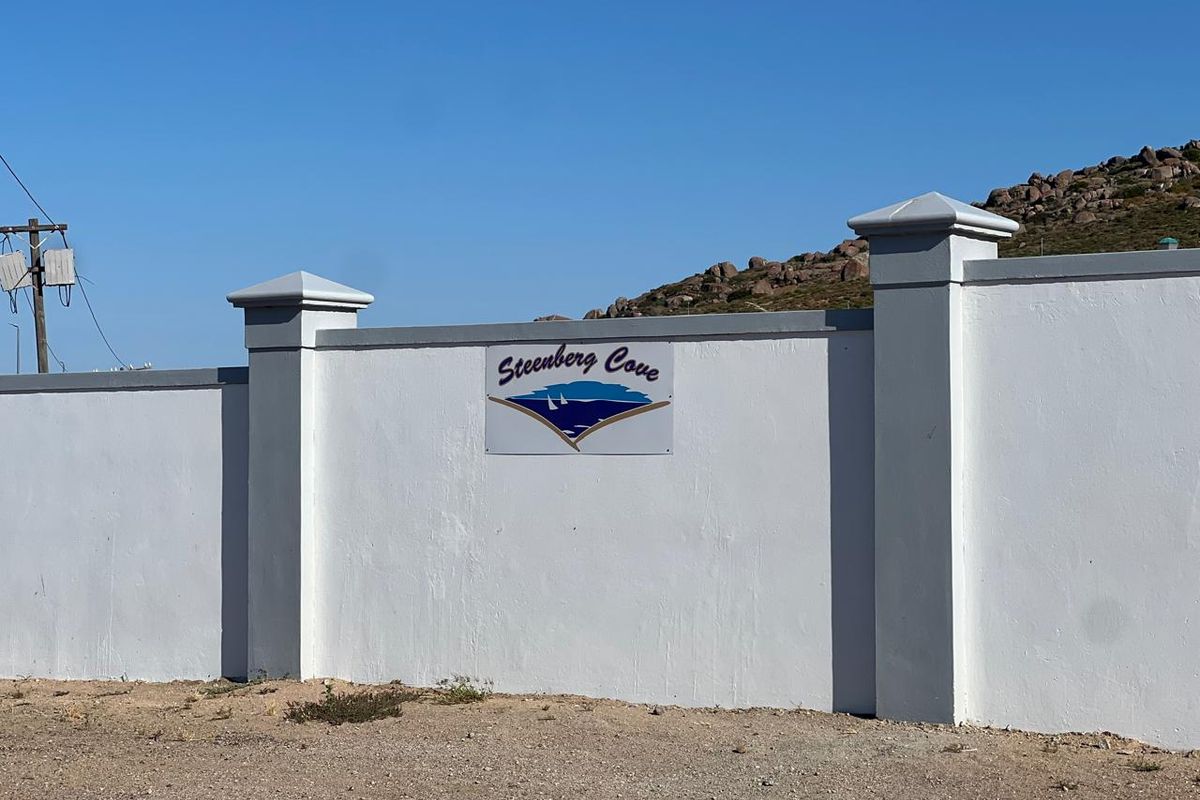 Vacant erf with ocean views in St Helena Bay - Photo 2