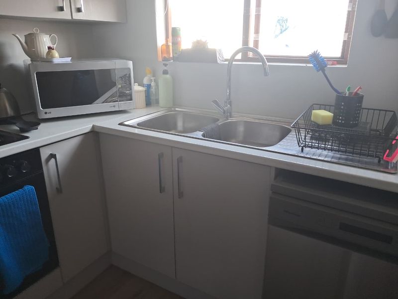 Move in Ready! - Photo 8