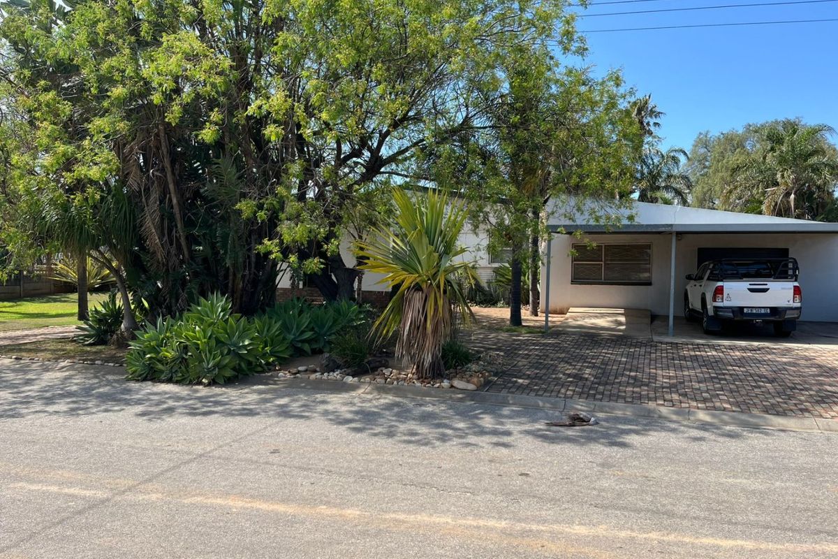 Perfect for families or those who love to entertain. - Photo 5