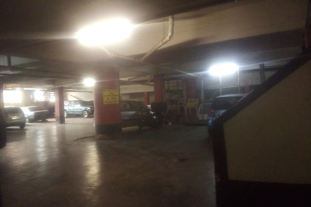 Spacious Doornfontein Home with City Views perfect for Student Accommodation - Photo 3