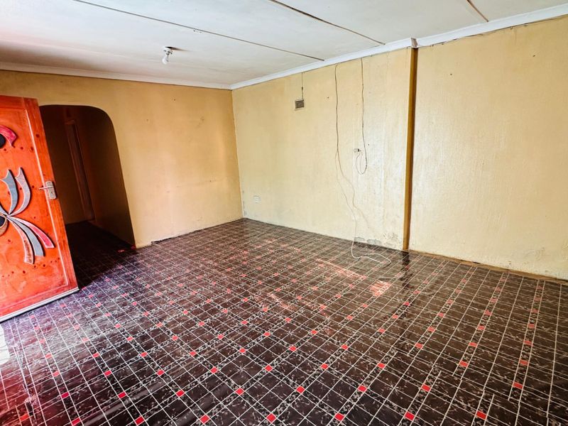 Bargain!! Home for Sale in Ashdown, Pietermaritzburg! - Photo 2